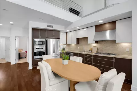 Dining - 19 Delancy, Irvine, CA 92612 photo 1 of 2