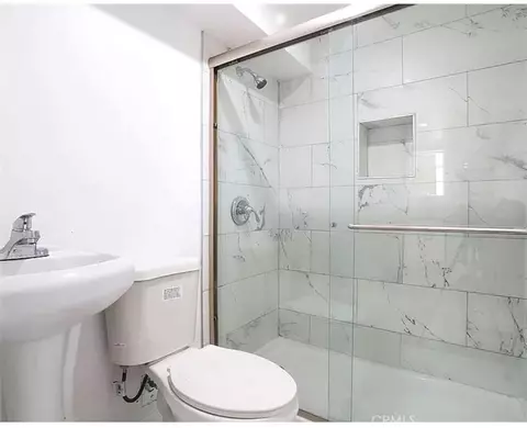 Bath - 486 E Adair, Long Beach, CA 90805 photo 1 of 1
