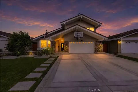14872 Braeburn Rd, Tustin, CA 92780
