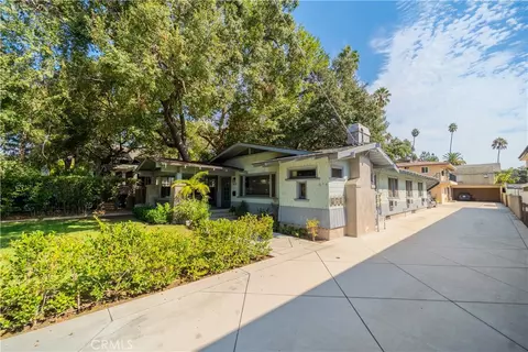 580 N Holliston Ave, Pasadena, CA 91106