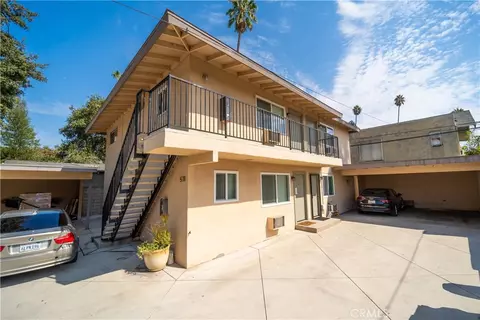 Exterior - 580 N Holliston Ave, Pasadena, CA 91106 photo 4 of 5