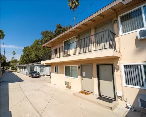 Exterior - 580 N Holliston Ave, Pasadena, CA 91106 photo 5 of 5