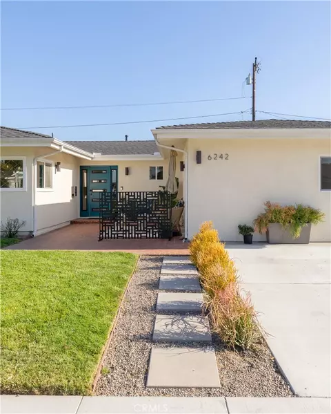 Exterior - 6242 E Pageantry St, Long Beach, CA 90808 photo 9 of 12