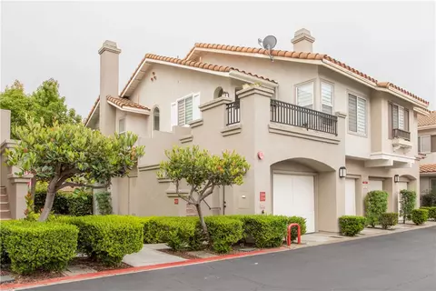 210 California Ct, Mission Viejo, CA 92692