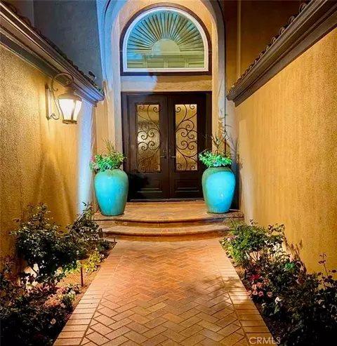 Entry Way - 2225 Bowman Ave, Tustin, CA 92782 photo 4 of 4