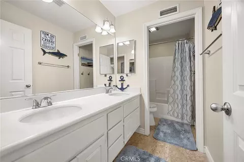Bath - 3449 Christopher Ln, Corona, CA 92881 photo 2 of 4