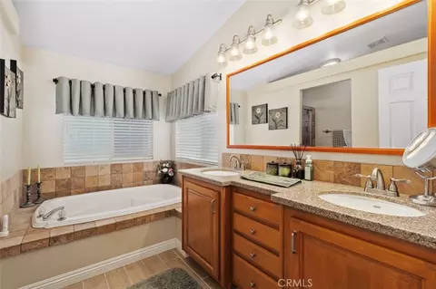Bath - 33530 Wright, Menifee, CA 92584 photo 2 of 3