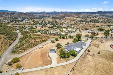 View/Area - 33530 Wright, Menifee, CA 92584 photo 4 of 4