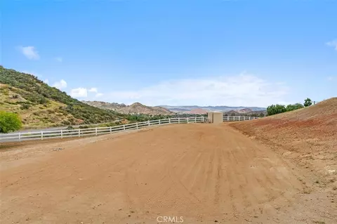 Exterior - 33530 Wright, Menifee, CA 92584 photo 9 of 10
