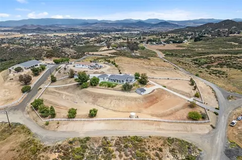 View/Area - 33530 Wright, Menifee, CA 92584 photo 2 of 4