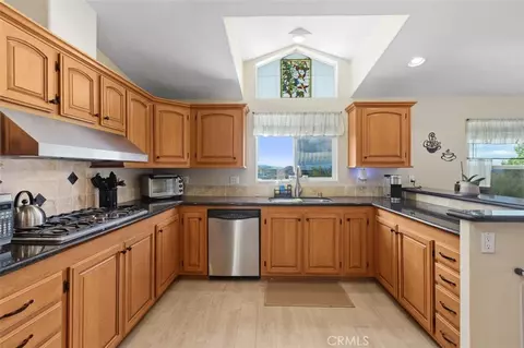 Kitchen - 33530 Wright, Menifee, CA 92584 photo 1 of 4