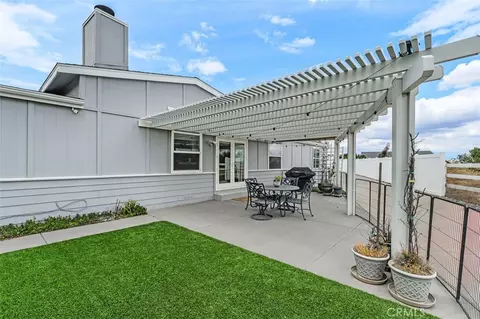Exterior - 33530 Wright, Menifee, CA 92584 photo 5 of 10
