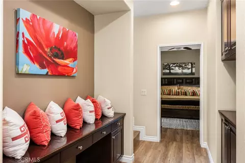 Entry Way - 253 E Santa Fe Ct, Placentia, CA 92870 photo 4 of 6
