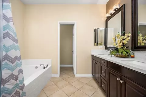Bath - 253 E Santa Fe Ct, Placentia, CA 92870 photo 5 of 11