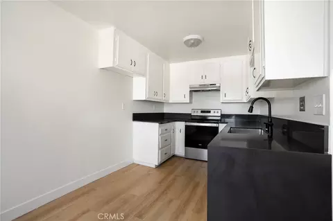 Kitchen - 1187 E 3rd #308, Long Beach, CA 90802 photo 2 of 2