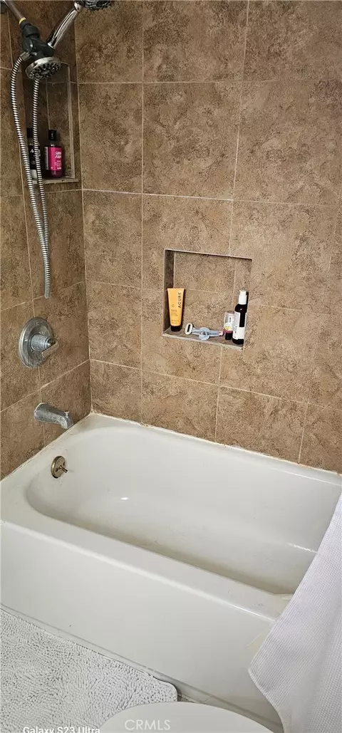 Bath - 3747 E Roberta Ave, Orange, CA 92869 photo 4 of 5