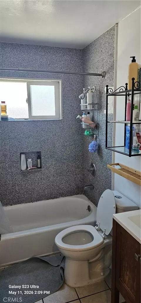 Bath - 3747 E Roberta Ave, Orange, CA 92869 photo 1 of 5