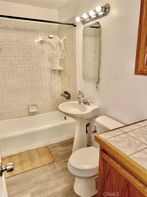 Bath - 9327 9th, Hesperia, CA 92345 photo 1 of 1