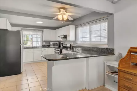 Kitchen - 10182 Pimlico, Cypress, CA 90630 photo 5 of 5