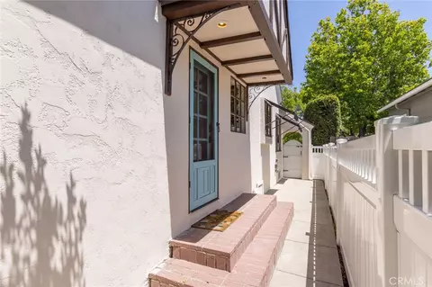 Exterior - 3639 Falcon Ave, Long Beach, CA 90807 photo 11 of 23