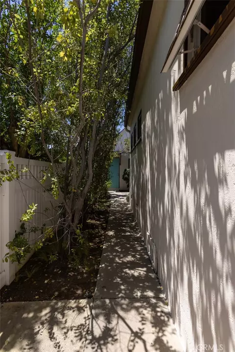 Exterior - 3639 Falcon Ave, Long Beach, CA 90807 photo 12 of 23