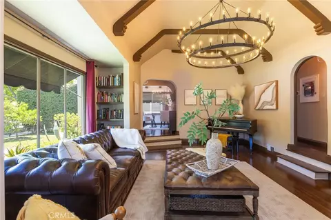 Living - 3639 Falcon Ave, Long Beach, CA 90807 photo 7 of 7