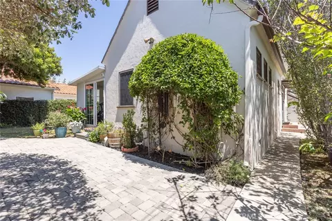Exterior - 3639 Falcon Ave, Long Beach, CA 90807 photo 10 of 23