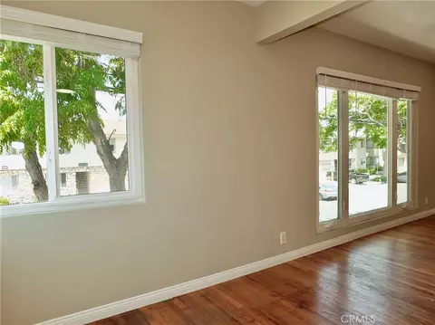 Living - 1808 E Appleton #7, Long Beach, CA 90802 photo 2 of 7
