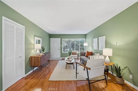 Living - 1604 2nd St #1F, Long Beach, CA 90802 photo 3 of 3