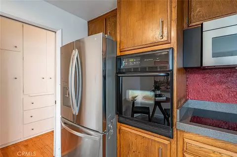 Kitchen - 1604 2nd St #1F, Long Beach, CA 90802 photo 1 of 5