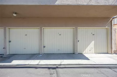 Exterior - 1604 2nd St #1F, Long Beach, CA 90802 photo 5 of 5
