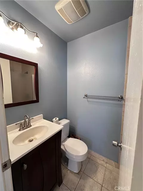 Bath - 586 Diamond Ct, Upland, CA 91786 photo 2 of 2