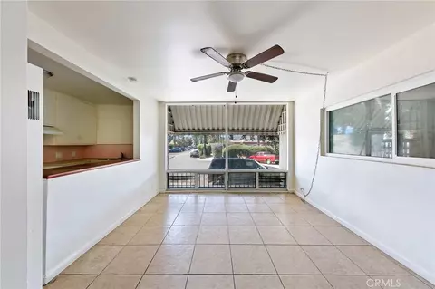 Living - 1070 Chestnut, Long Beach, CA 90813 photo 3 of 5