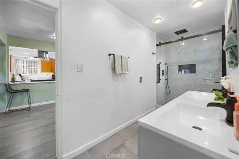 Bath - 421 E 219th, Carson, CA 90745 photo 4 of 4