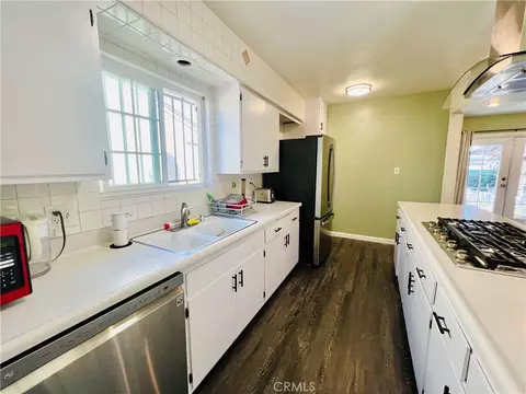 Kitchen - 421 E 219th, Carson, CA 90745 photo 4 of 4