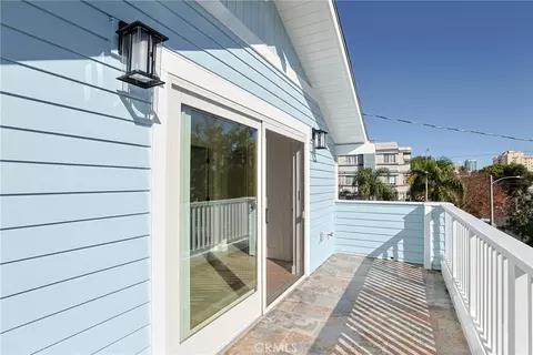 Exterior - 605 W 4th, Long Beach, CA 90802 photo 1 of 1