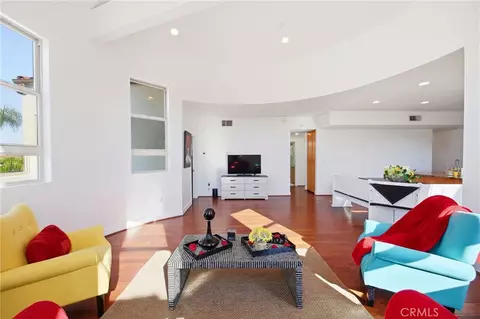 Living - 506 S Brea, Brea, CA 92821 photo 2 of 3