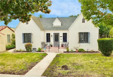 3757 Cerritos Ave, Long Beach, CA 90807