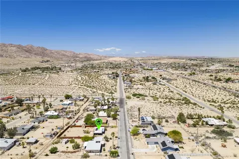 View/Area - 74401 Pinon, Twentynine Palms, CA 92277 photo 3 of 4