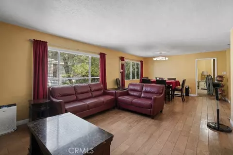 18601 Collins #D30, Tarzana, CA 91356