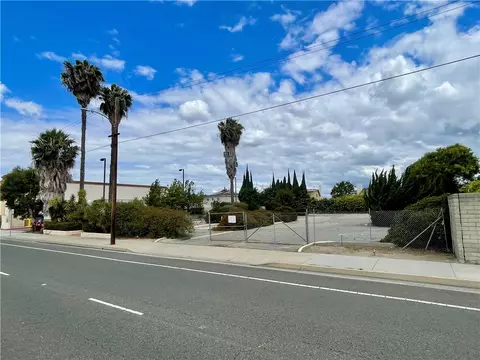 5619 Ball Rd, Cypress, CA 90630