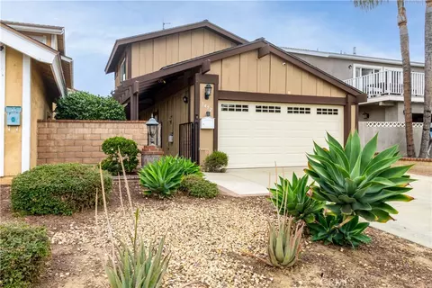 1492 Downing Ct, Corona, CA 92882