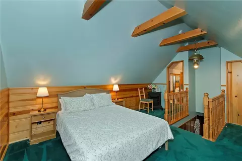 Bedroom - 41496 Oak, Big Bear Lake, CA 92315 photo 4 of 7