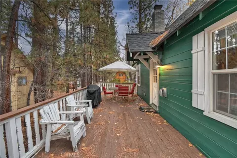 Exterior - 41496 Oak, Big Bear Lake, CA 92315 photo 2 of 6