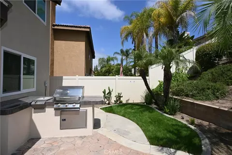Exterior - 93 Linhaven, Irvine, CA 92602 photo 5 of 7
