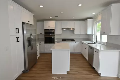 Kitchen - 93 Linhaven, Irvine, CA 92602 photo 1 of 1