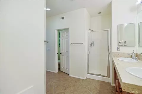 Bath - 416 Quail Rdg, Irvine, CA 92603 photo 2 of 3