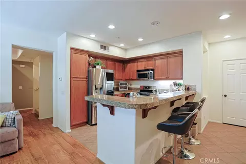 Kitchen - 416 Quail Rdg, Irvine, CA 92603 photo 2 of 2