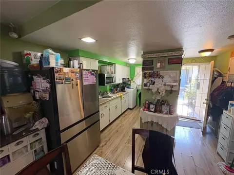 Kitchen - 1908 E Rose Ave, Orange, CA 92867 photo 5 of 6