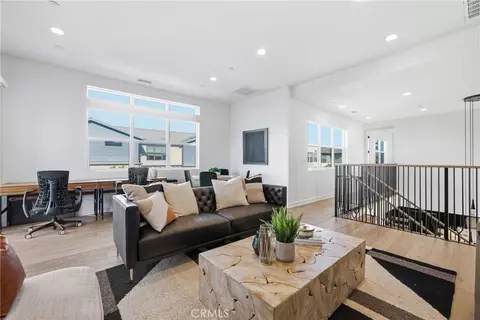 Entry Way - 124 Chant, Irvine, CA 92618 photo 4 of 5